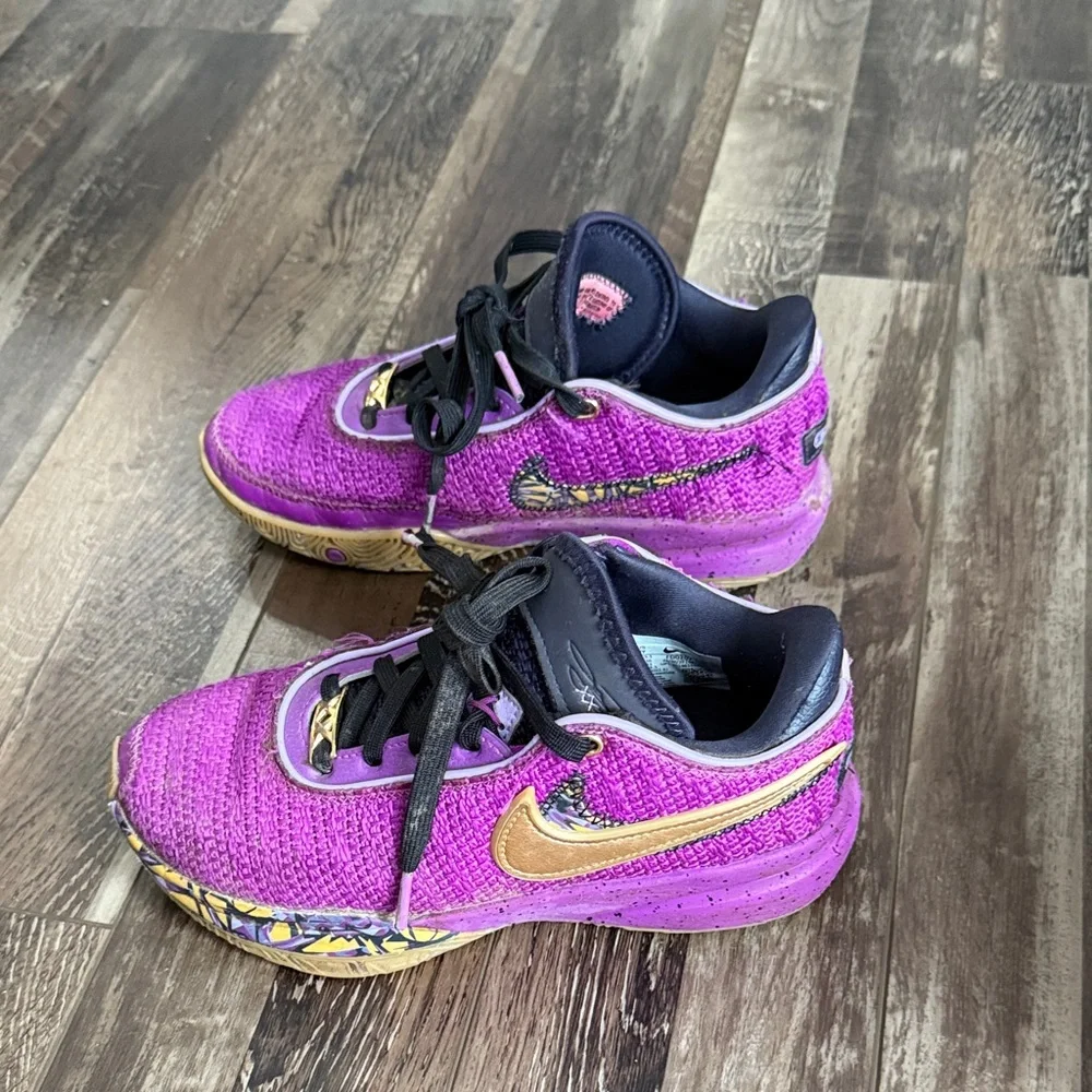 Nike LeBron‎ 20 GS 'Young Heirs - Picture 4 of 7